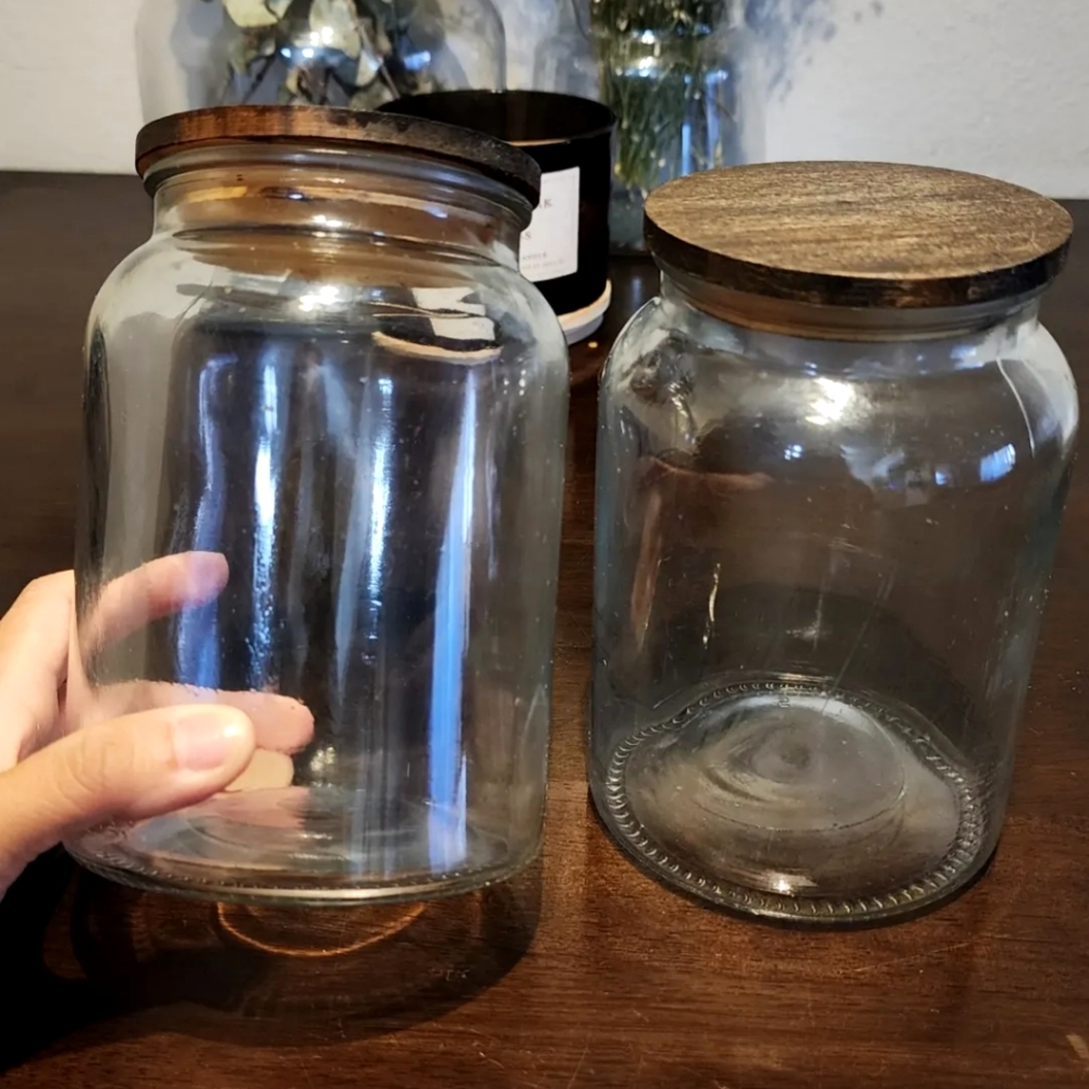 Glass containers